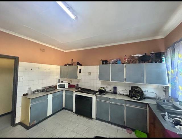 3 BEDROOM HOUSE FOR SALE IN VANDERBIJLPARK CW 3